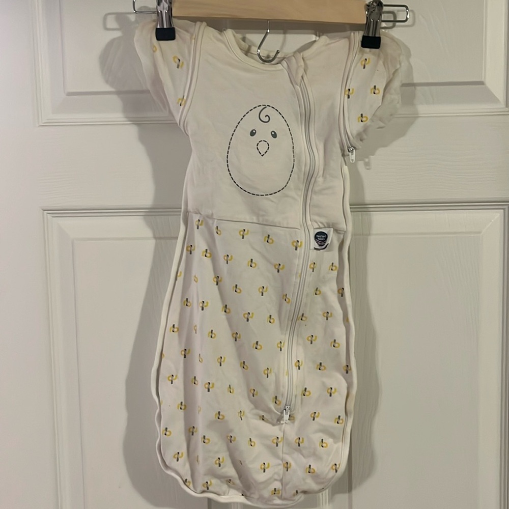 Nested Bean Zen One Swaddle (3-6mo, size small)